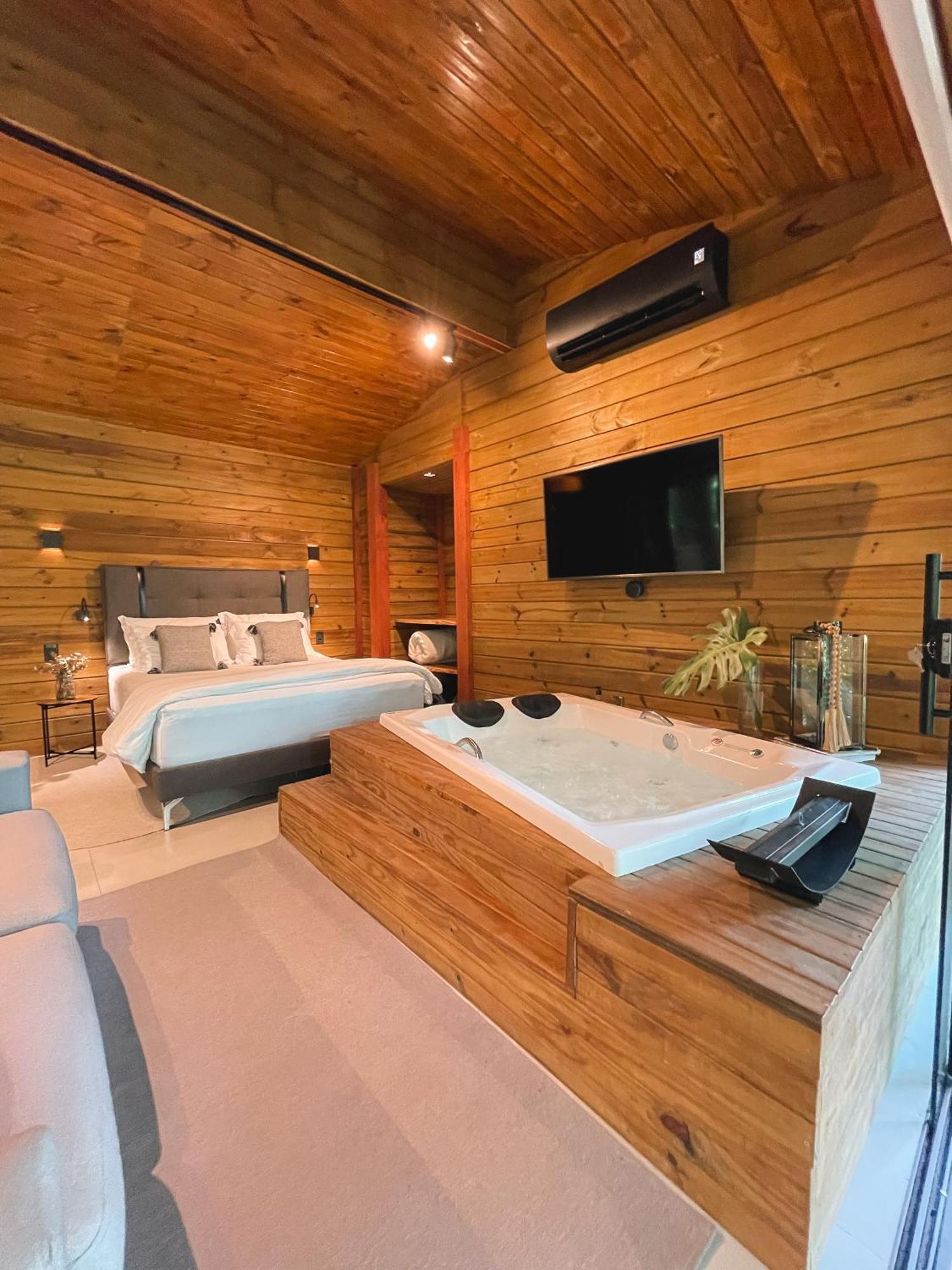 Cabana Equipada Em Meio A Natureza Em Pomerode Luaran gambar